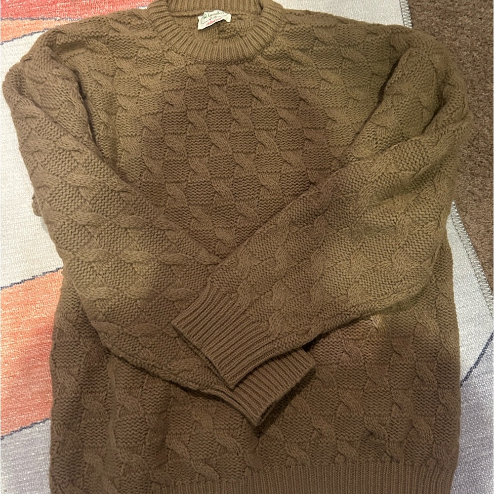 Green sweater